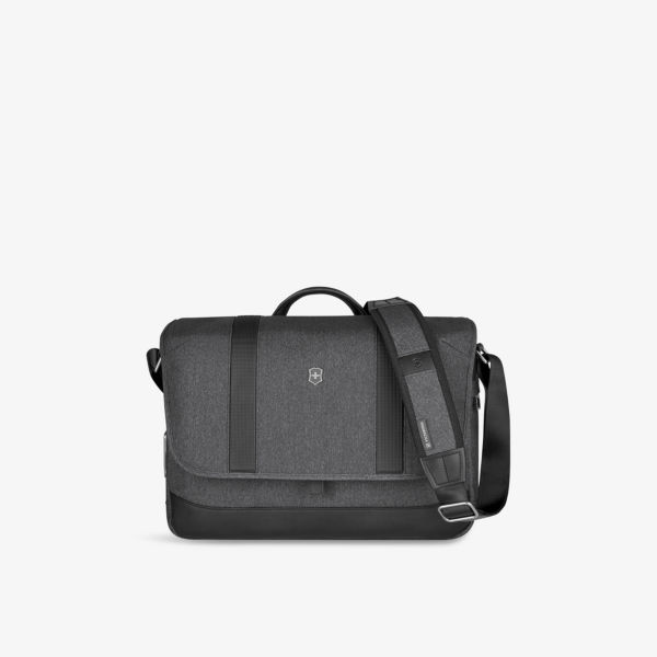 Сумка-мессенджер Victorinox текстильная на ремне с клапаном, мультиколор
Сумка-мессенджер Victorinox текстильная на ремне с клапаном, мультиколор