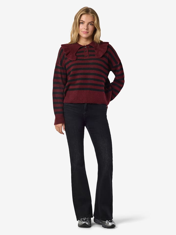 Свитер красно-черного цвета Noisy may
Свитер красно-черного цвета Noisy may