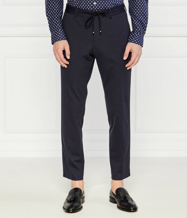 Брюки мужские Boss из вискозы с декоративным шнурком, синий
Брюки мужские Boss из вискозы с декоративным шнурком, синий