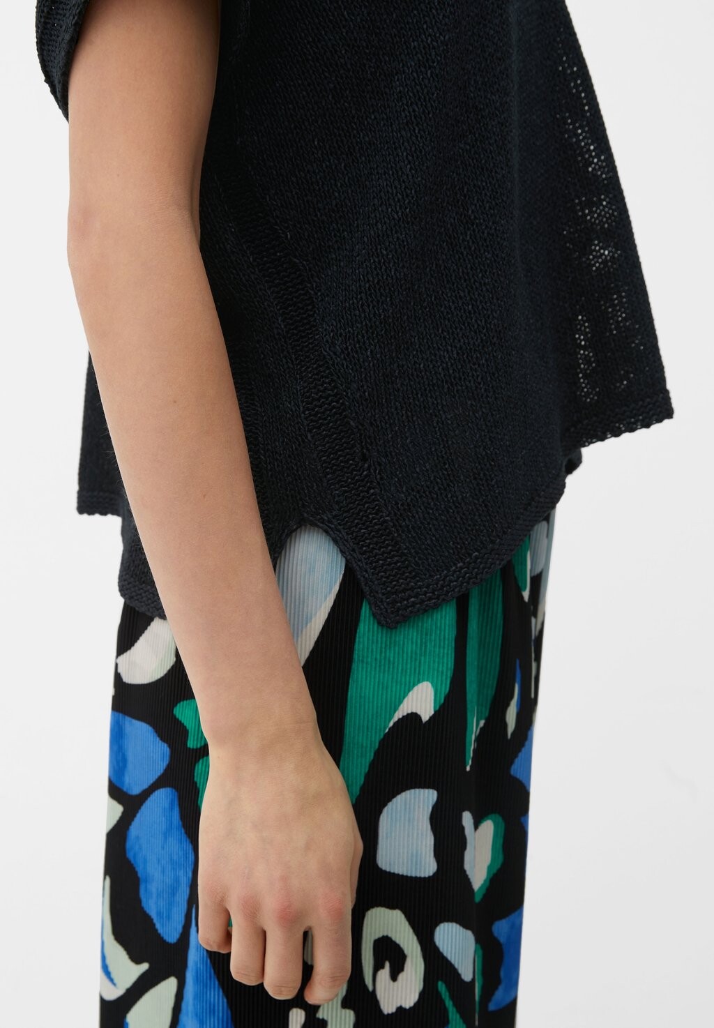 Базовая футболка s.Oliver BLACK LABEL, черный 
Базовая футболка s.Oliver BLACK LABEL, черный