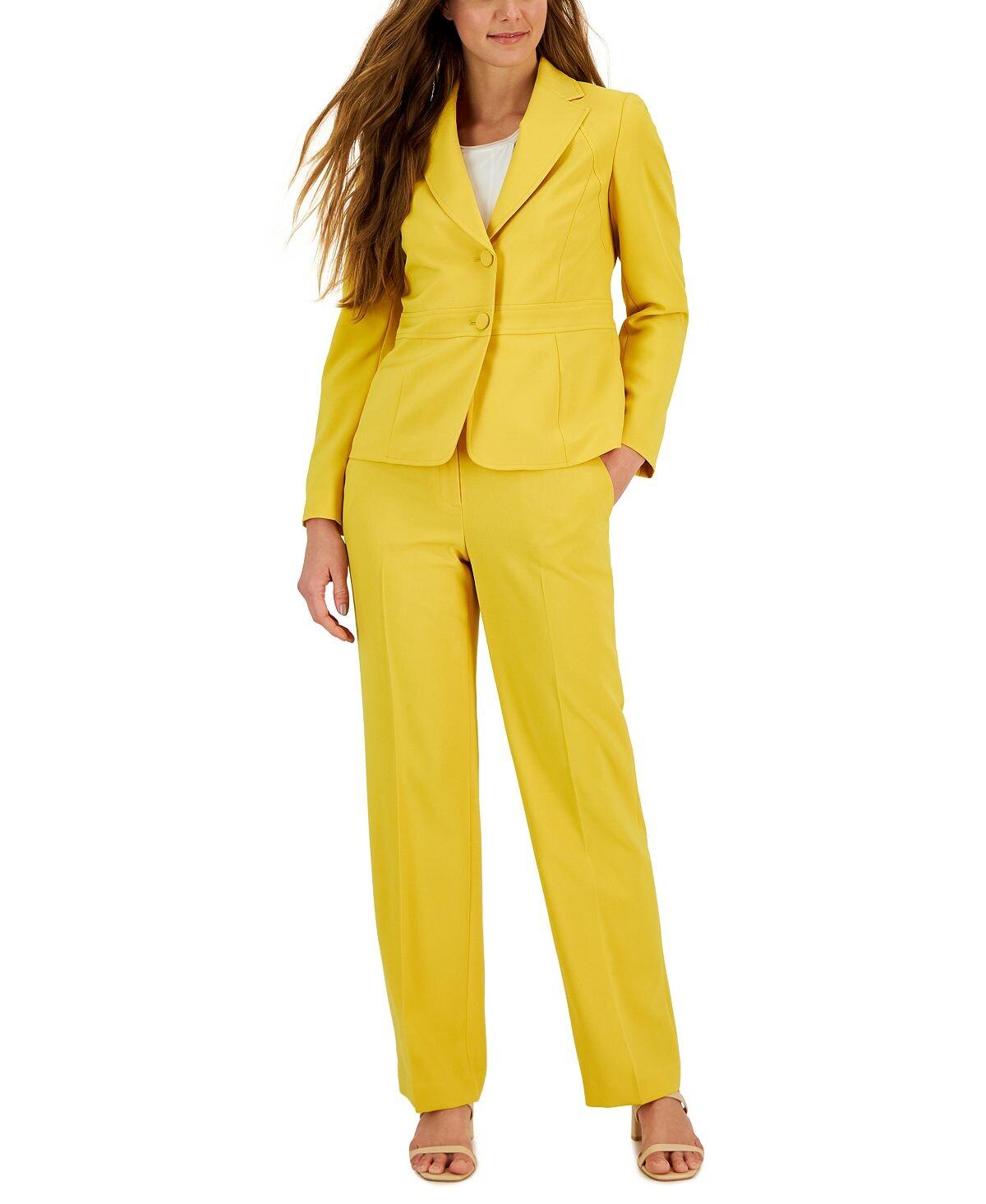 Креповый пиджак и брюки на двух пуговицах, стандартные и миниатюрные размеры Le Suit
Креповый пиджак и брюки на двух пуговицах, стандартные и миниатюрные размеры Le Suit