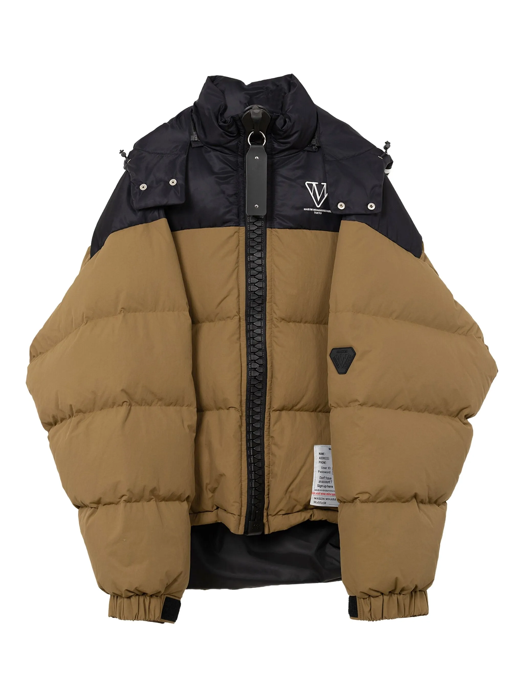 Пуховик с капюшоном Maison Mihara Yasuhiro, коричневый
Пуховик с капюшоном Maison Mihara Yasuhiro, коричневый