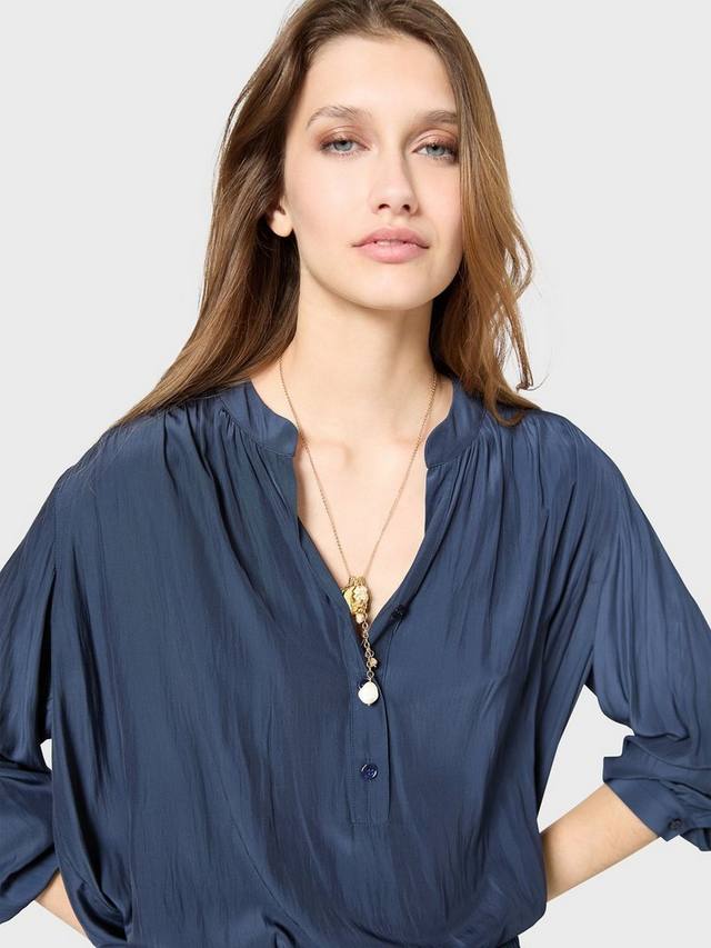 Топ с вырезом на пуговицах urenka Gerard Darel, темно-синий
Топ с вырезом на пуговицах urenka Gerard Darel, темно-синий