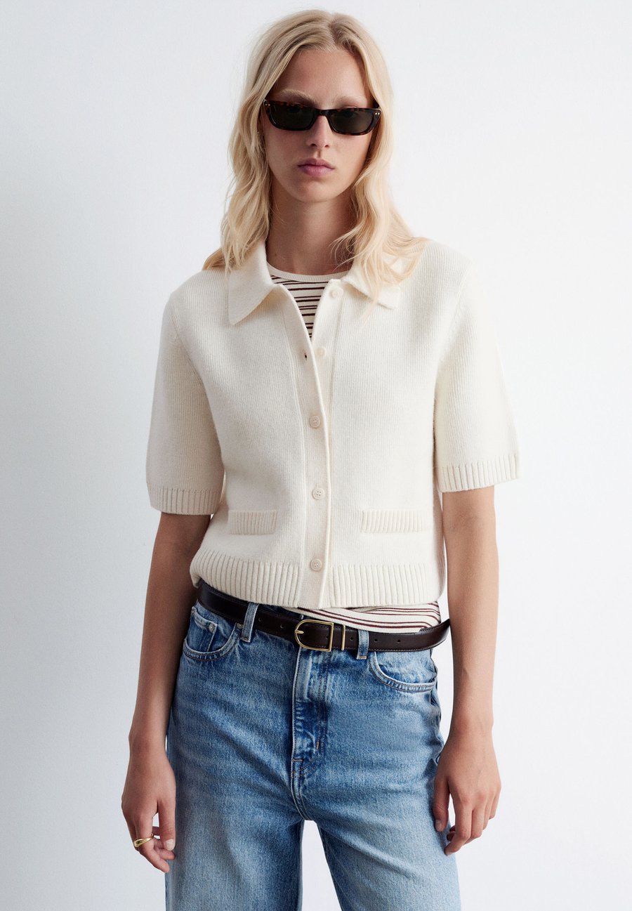 Кардиган & other stories SHORT-SLEEVE, White
Кардиган & other stories SHORT-SLEEVE, White