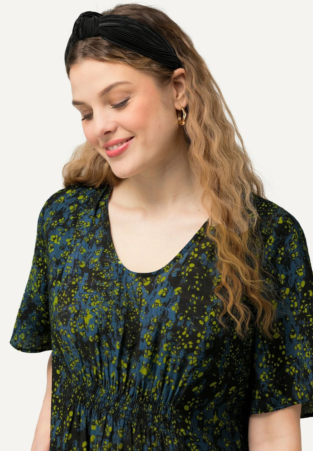 Дневное платье Ulla Popken, черный
Дневное платье Ulla Popken, черный