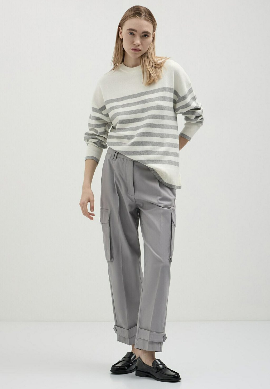 Джемпер A RIGHE Calliope, белый
Джемпер A RIGHE Calliope, белый