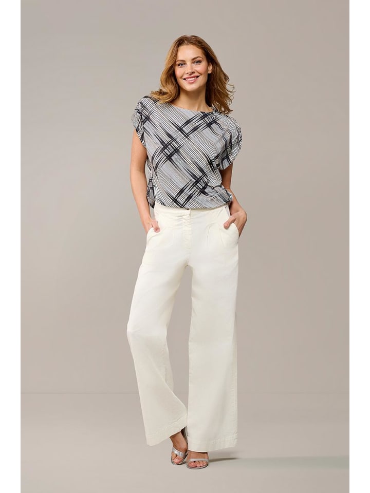 Тканевые брюки Mart Visser, цвет gebrochenem weiß
Тканевые брюки Mart Visser, цвет gebrochenem weiß