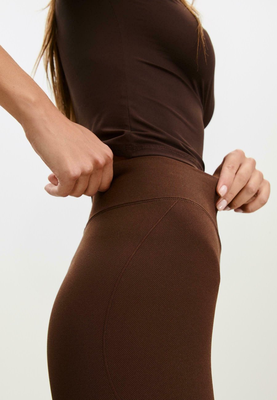 Брюки Stradivarius Leggings, Mottled Brown
Брюки Stradivarius Leggings, Mottled Brown