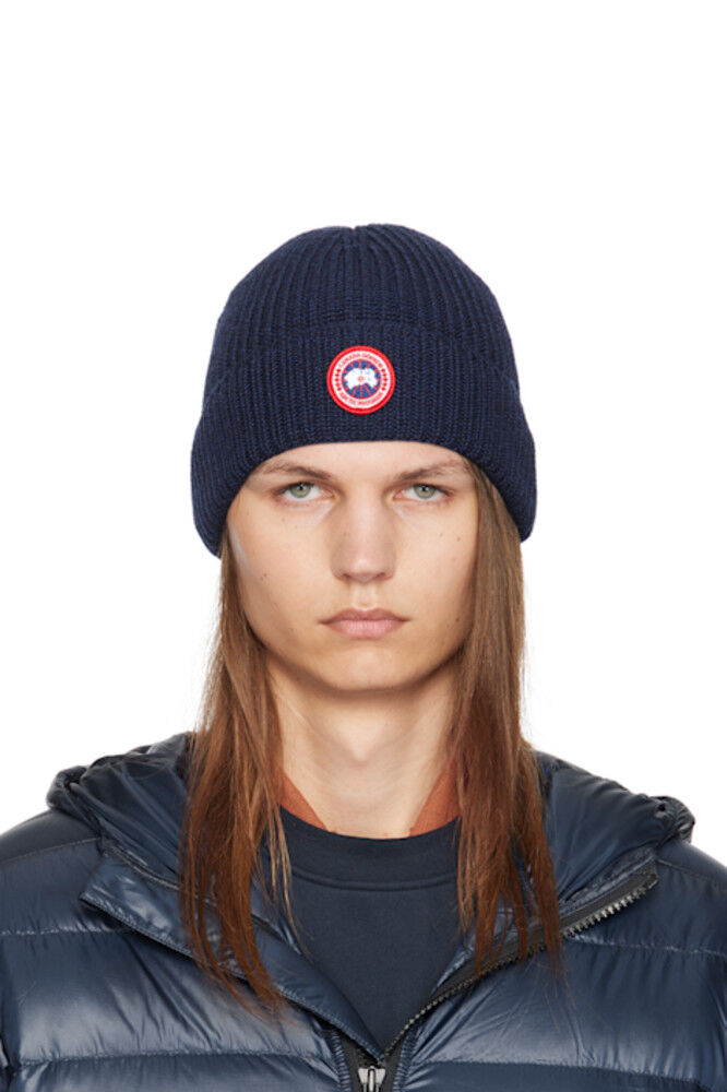 Шапка-бини в рубчик Navy Canada Goose
Шапка-бини в рубчик Navy Canada Goose