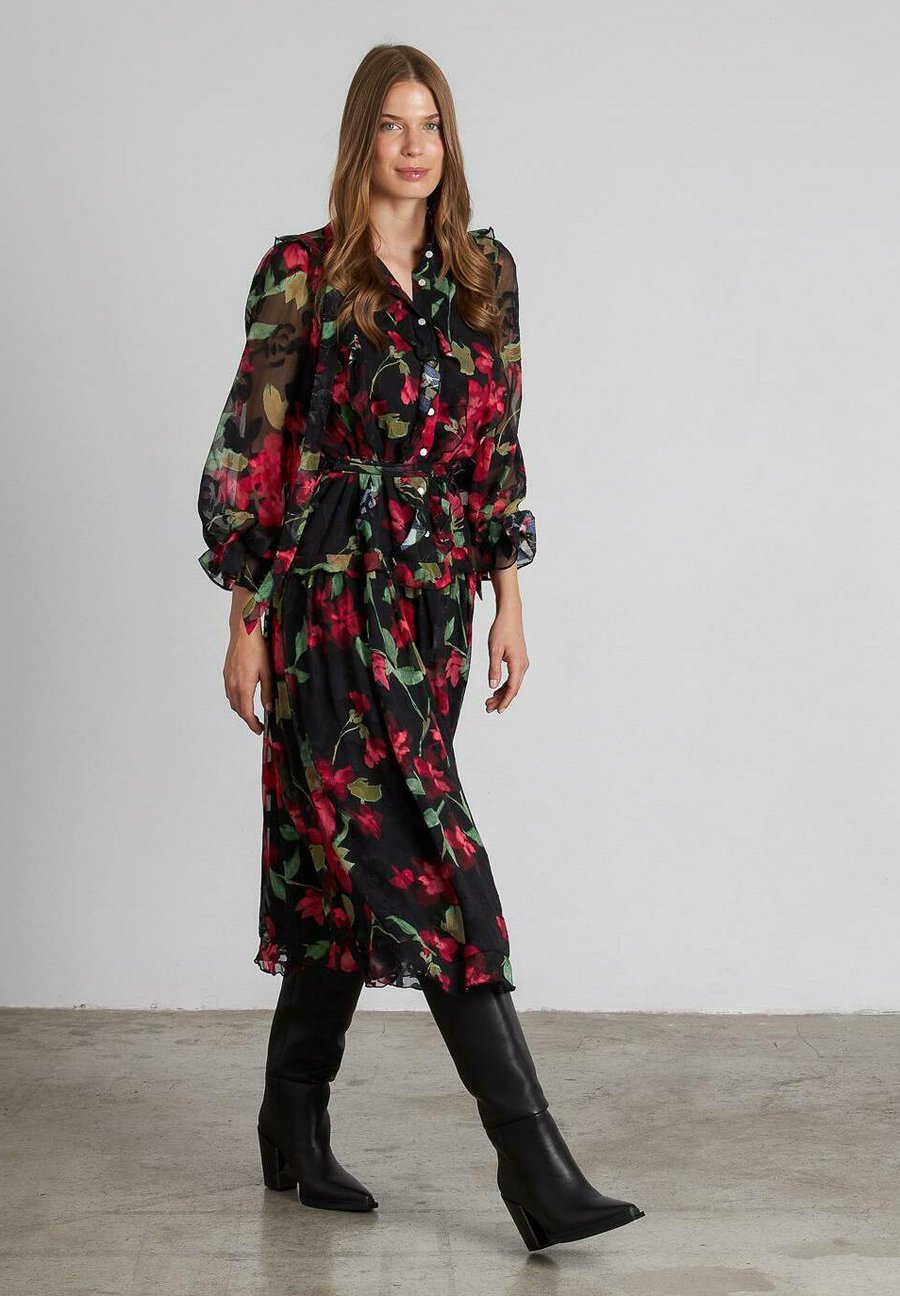 Платье Alma en Pena Shirt dress, Rojo/Red
Платье Alma en Pena Shirt dress, Rojo/Red