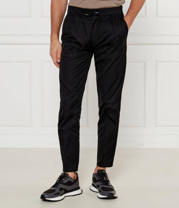 Брюки-чиносы Calvin Klein Tapered Fit, черный
Брюки-чиносы Calvin Klein Tapered Fit, черный