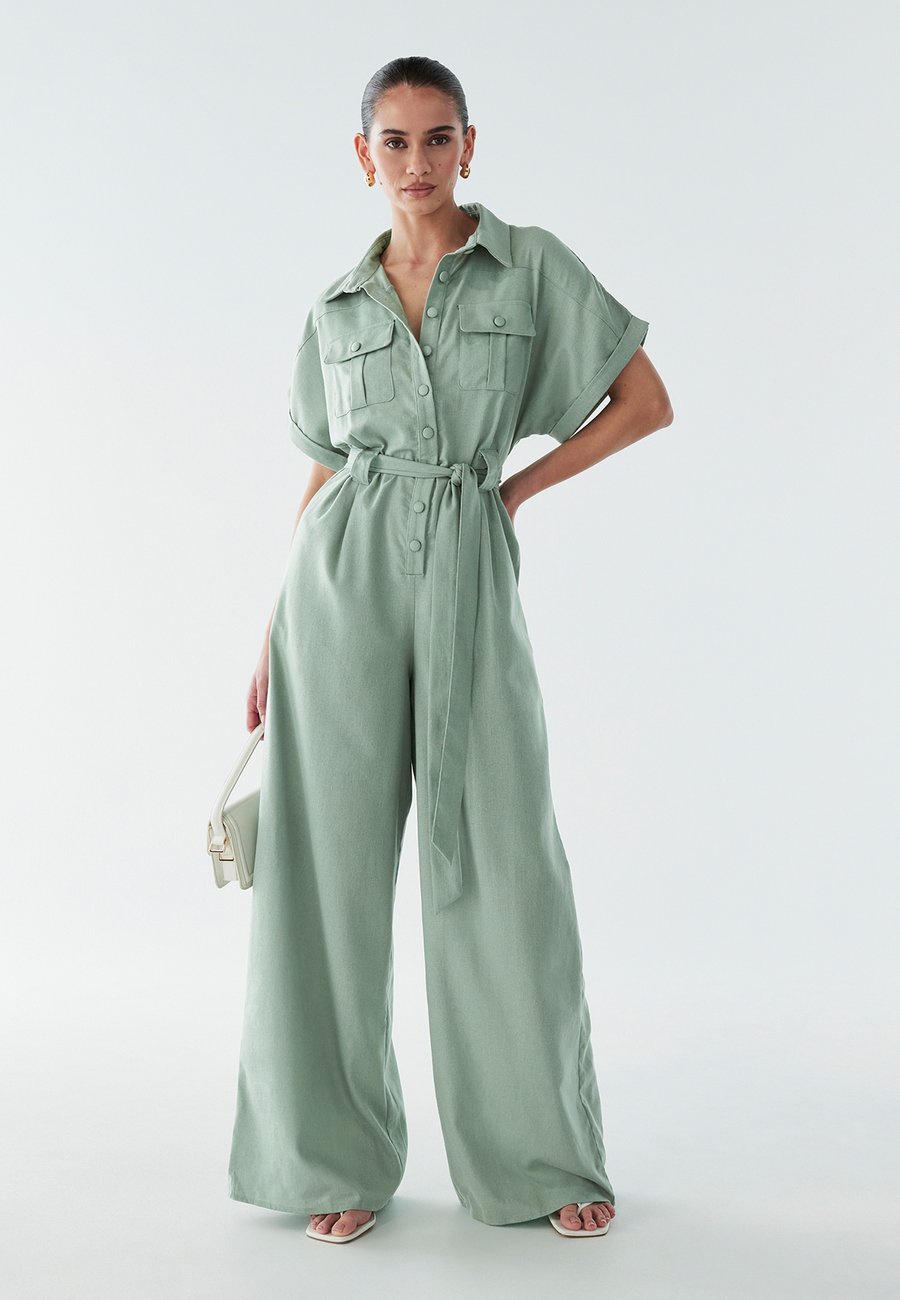 Комбинезон BWLDR ARA, Sage Green/Green
Комбинезон BWLDR ARA, Sage Green/Green