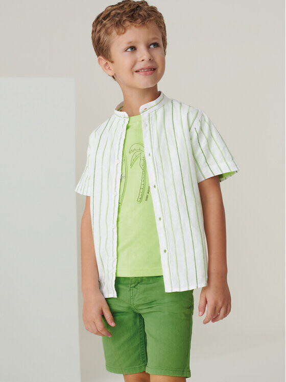 Тканевые шорты стандартного кроя Mayoral, зеленый
Тканевые шорты стандартного кроя Mayoral, зеленый