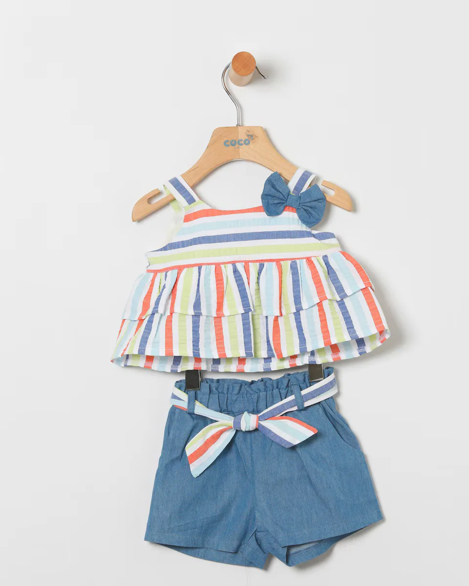 Комплект из полосатой блузки с рюшами и джинсовых шорт для девочки Coco Acqua, многоцветный
Комплект из полосатой блузки с рюшами и джинсовых шорт для девочки Coco Acqua, многоцветный