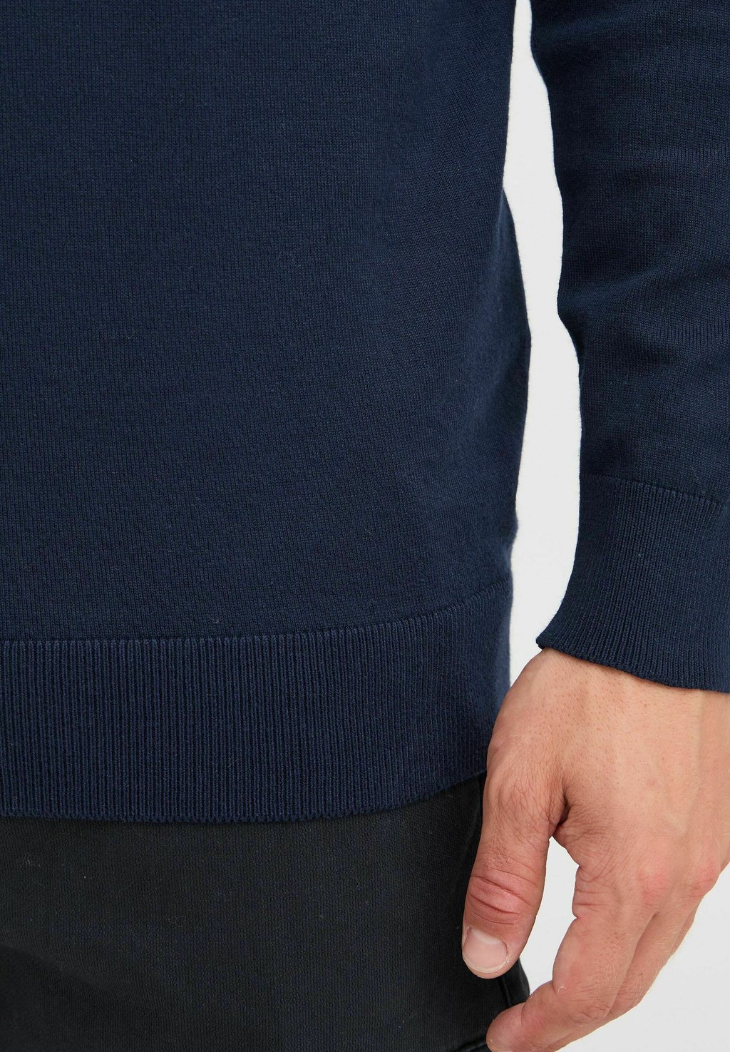 Джемпер INDICODE JEANS, темно-синий
Джемпер INDICODE JEANS, темно-синий