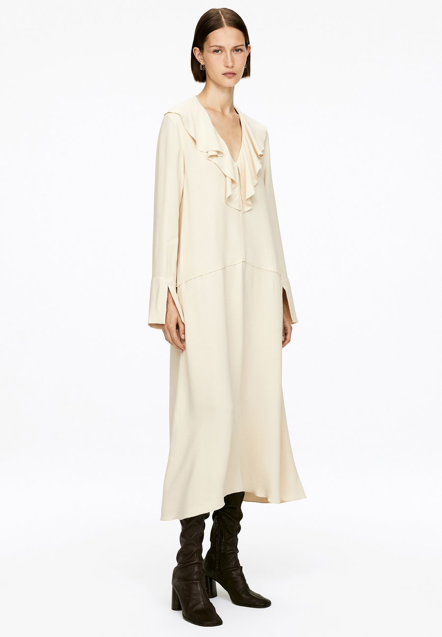 Платье ARKET FRILL-NECK, Off White/Off-White
Платье ARKET FRILL-NECK, Off White/Off-White
