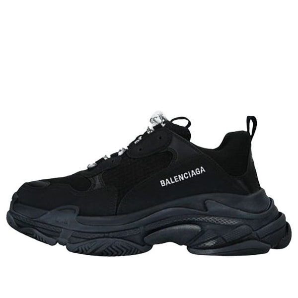 Кроссовки triple s sneaker 'black' Balenciaga, черный
Кроссовки triple s sneaker 'black' Balenciaga, черный
