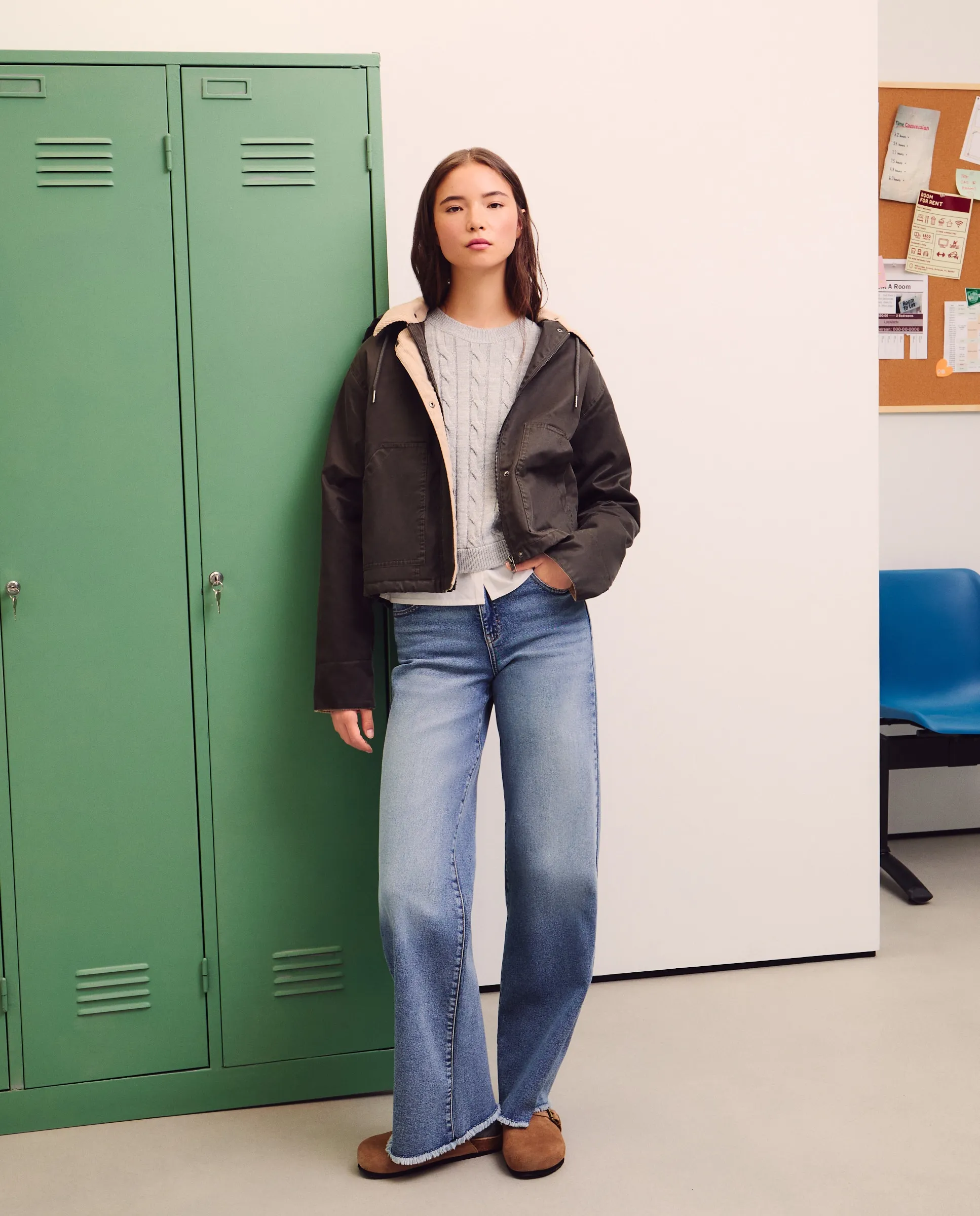 Женская короткая вощеная куртка-габардин с капюшоном Green Coast, хаки
Женская короткая вощеная куртка-габардин с капюшоном Green Coast, хаки