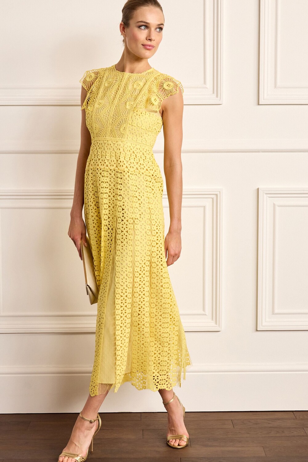 Кружевное платье миди крючком для особых случаев с короткими рукавами Next, желтый
Кружевное платье миди крючком для особых случаев с короткими рукавами Next, желтый