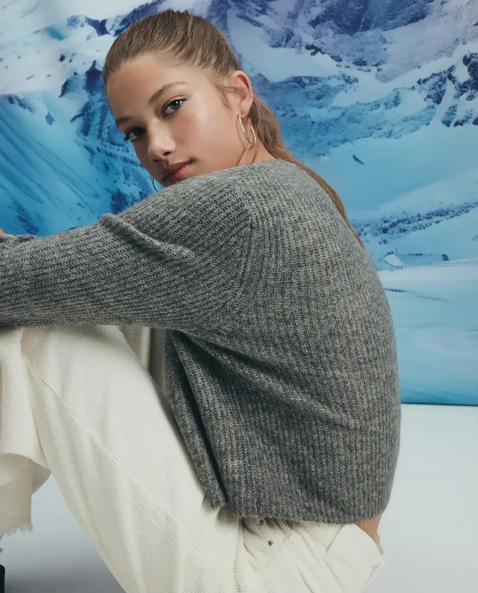 Женский джемпер с блестками Green Coast, светло-серый
Женский джемпер с блестками Green Coast, светло-серый