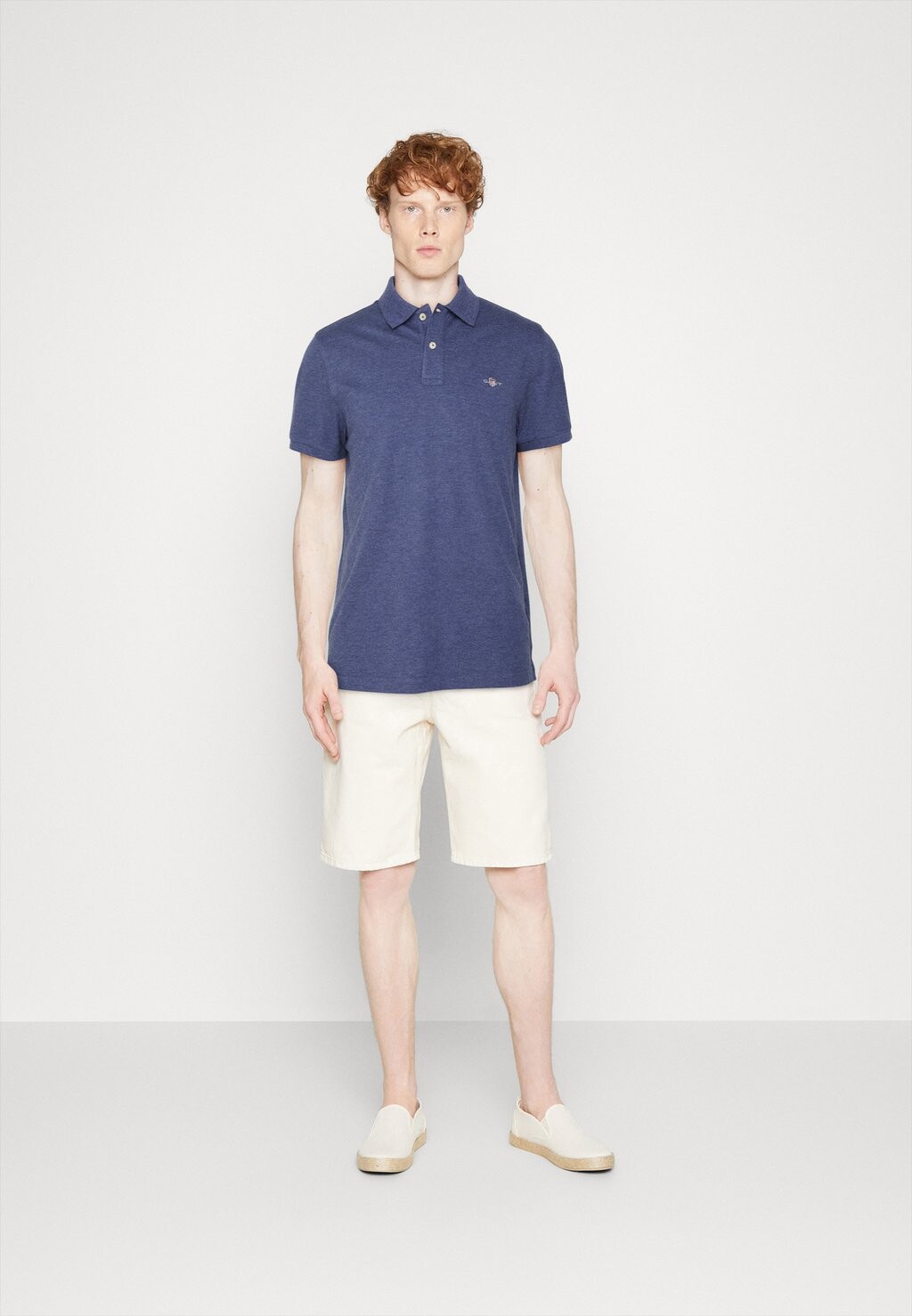 Футболка Reg Shield GANT, тёмно-джинсовый, синий меланж
Футболка Reg Shield GANT, тёмно-джинсовый, синий меланж