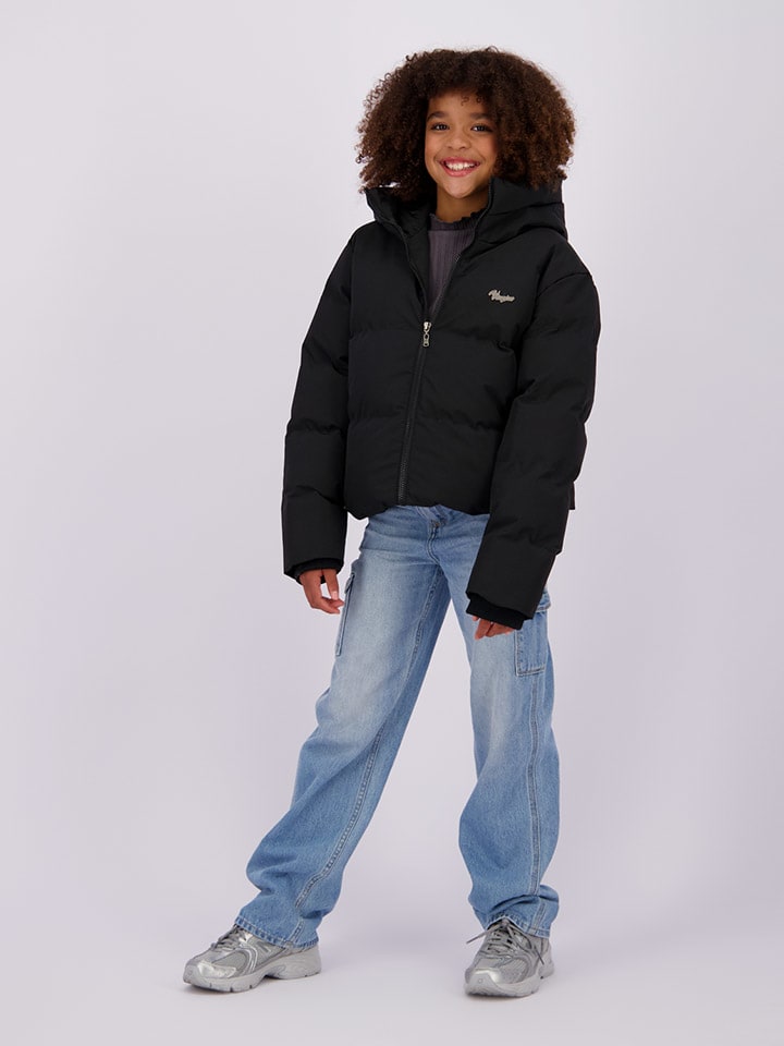 Стеганая куртка Vingino Steppjacke Tezia, черный
Стеганая куртка Vingino Steppjacke Tezia, черный