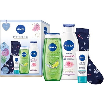 Подарочный набор Perfect Day с необходимыми вещами для идеального дня: дневным кремом, гелем для душа, лосьоном для тела и стильными носками., Nivea
Подарочный набор Perfect Day с необходимыми вещами для идеального дня: дневным кремом, гелем для душа, лосьоном для тела и стильными носками., Nivea