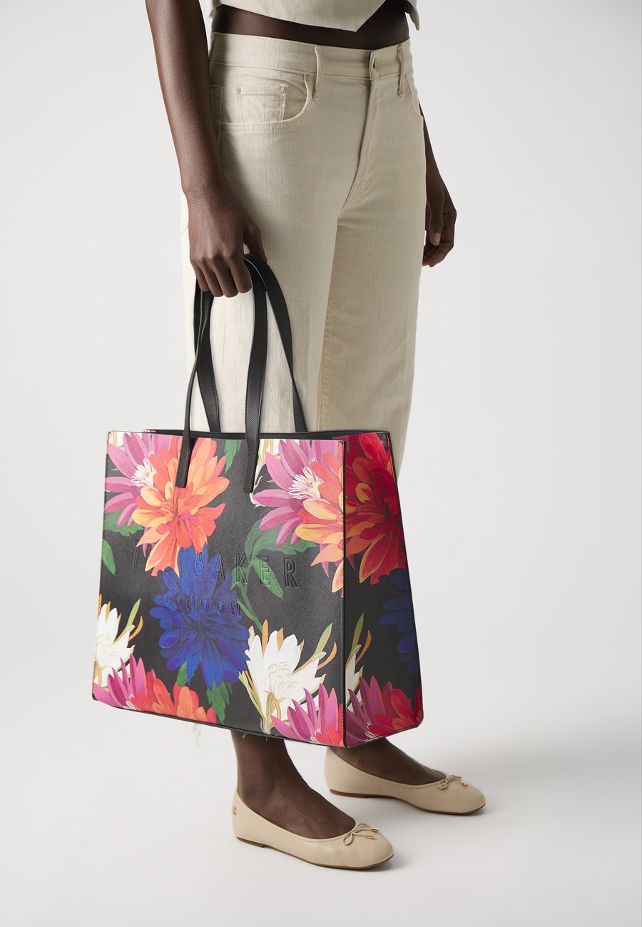 Сумка-шоппер Ted Baker AMARDI, Black
Сумка-шоппер Ted Baker AMARDI, Black