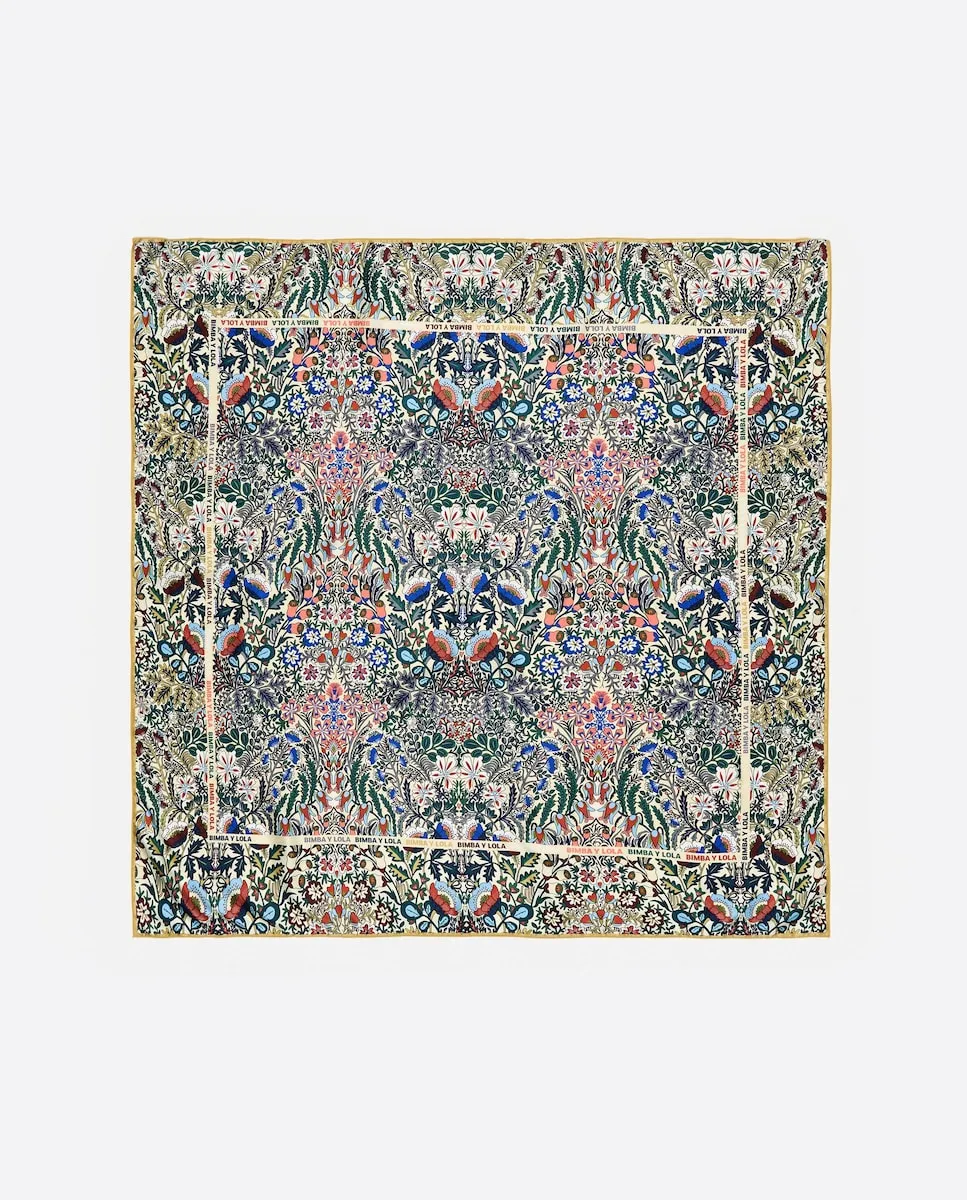 Женский платок, обои, рамка с логотипами, ваниль Bimba y Lola, бежевый
Женский платок, обои, рамка с логотипами, ваниль Bimba y Lola, бежевый