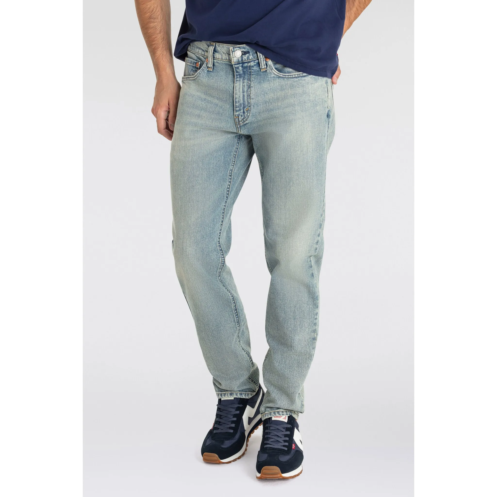 Джинсы Levi's с 5 карманами "531 ATHLETIC SLIM TAPER", с узкими штанинами, цвет Mention Me Adv
Джинсы Levi's с 5 карманами "531 ATHLETIC SLIM TAPER", с узкими штанинами, цвет Mention Me Adv