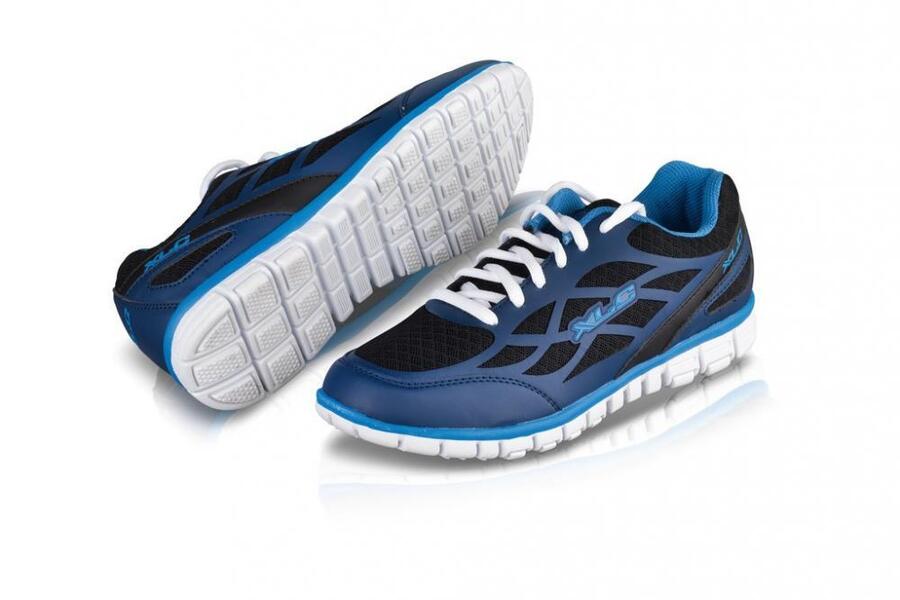 Кроссовки XLC для отдыха CB-L07, цвет синий, черный, размер 38
Кроссовки XLC для отдыха CB-L07, цвет синий, черный, размер 38