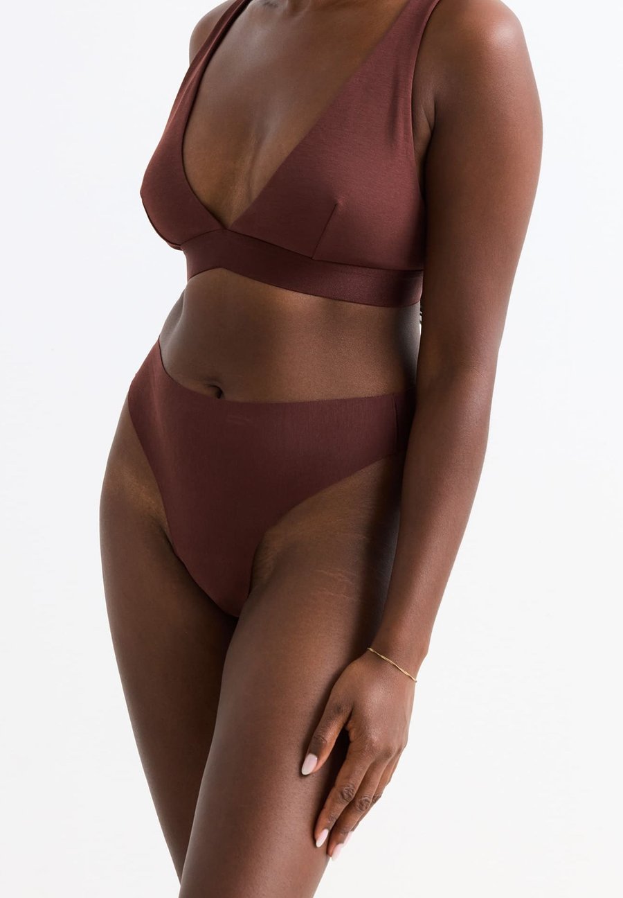 Трусы Erlich Textil Thong, Umbra/Brown
Трусы Erlich Textil Thong, Umbra/Brown