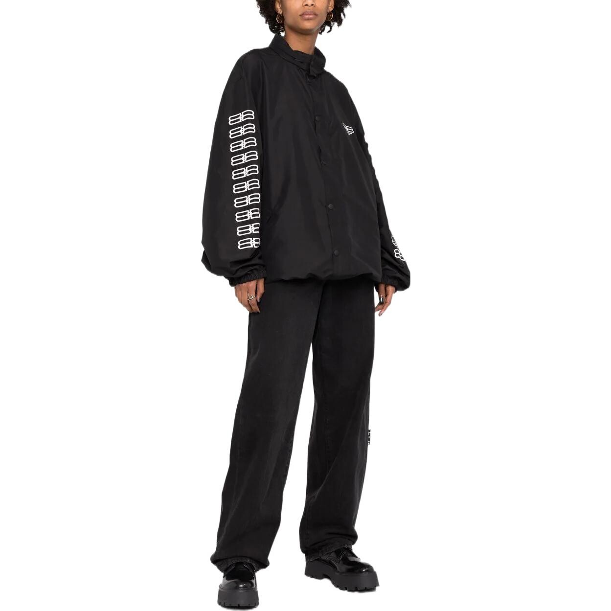 Куртка женская Balenciaga с логотипом, черный / белый
Куртка женская Balenciaga с логотипом, черный / белый