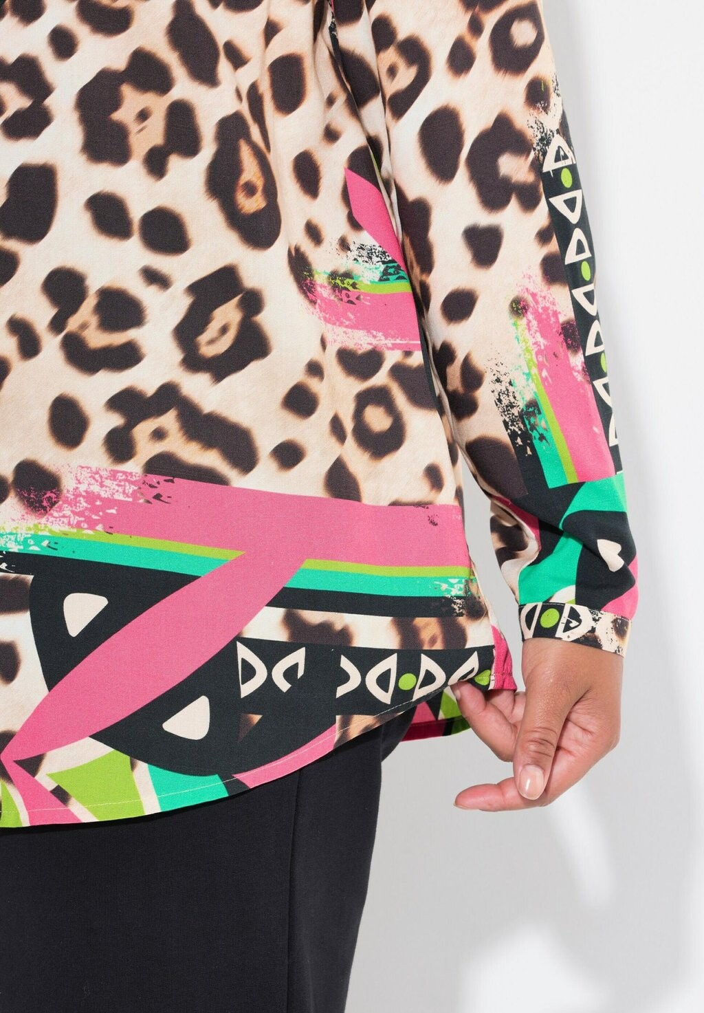 Блуза STRAIGHT FIT LEO MIT DETAILS LANGARM Angel of Style, светло-розовый
Блуза STRAIGHT FIT LEO MIT DETAILS LANGARM Angel of Style, светло-розовый