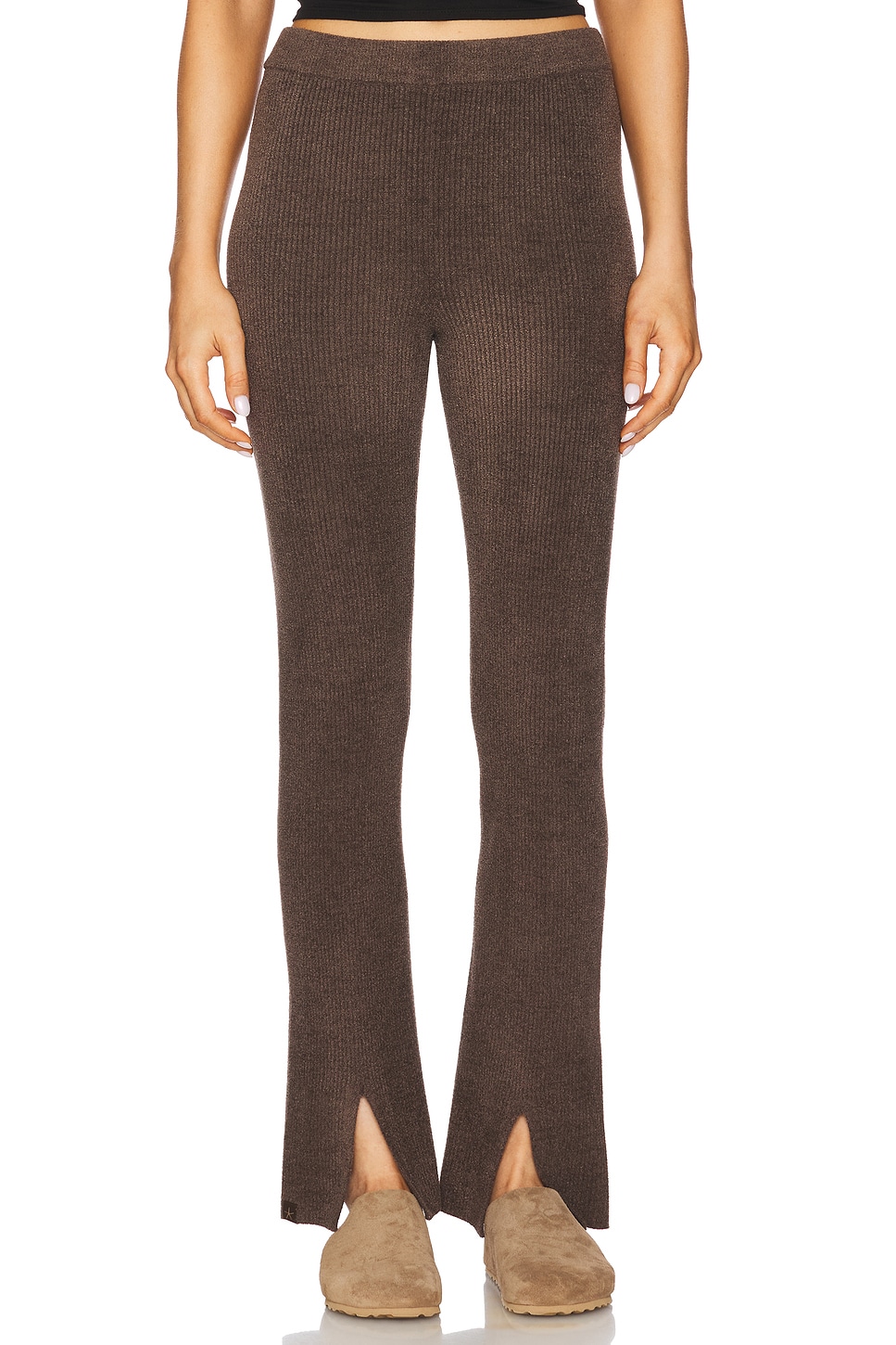 Уютные ультралегкие брюки с разрезом спереди Barefoot Dreams, цвет java
Уютные ультралегкие брюки с разрезом спереди Barefoot Dreams, цвет java