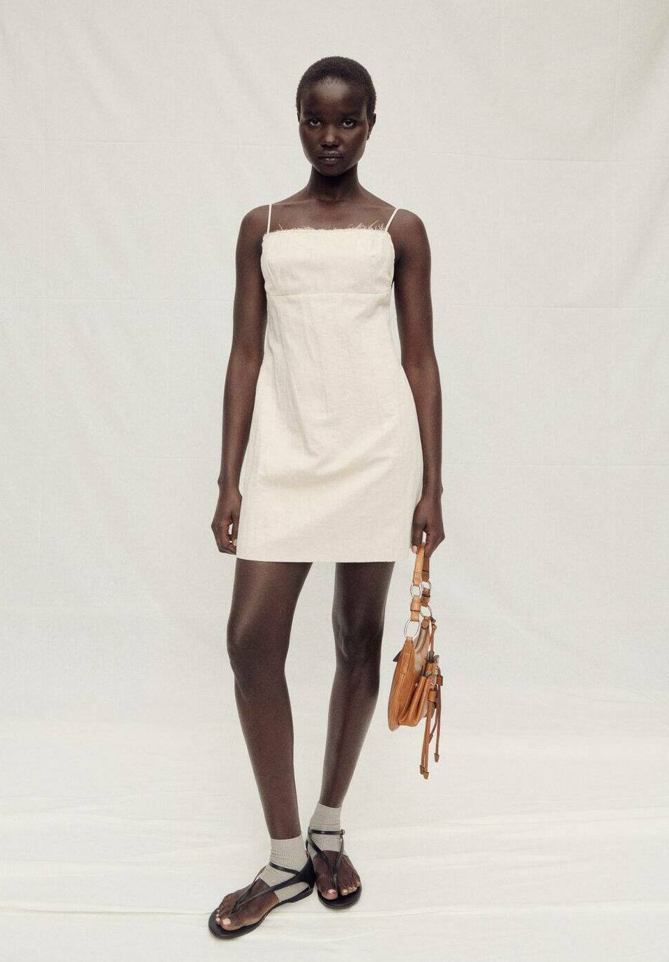 Повседневное платье CECILIA Mango, бежевый
Повседневное платье CECILIA Mango, бежевый