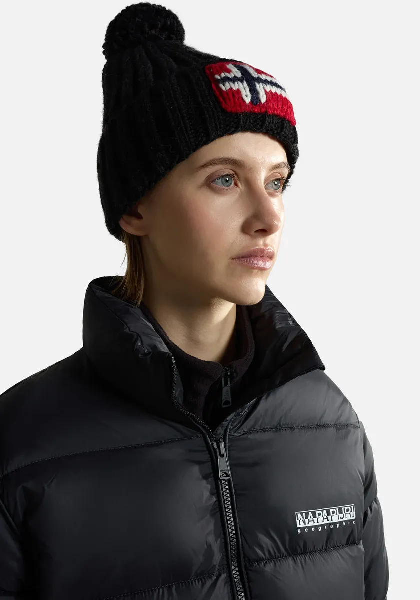 Шапка-помпон Napapijri "SEMUIURY W", черный
Шапка-помпон Napapijri "SEMUIURY W", черный