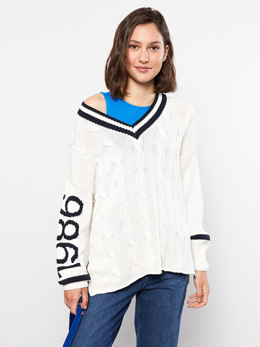 Женский трикотажный свитер с V-образным вырезом и длинным рукавом LCW Casual, Серый, Женский трикотажный свитер с V-образным вырезом и длинным рукавом LCW Casual
Женский трикотажный свитер с V-образным вырезом и длинным рукавом LCW Casual, Серый, Женский трикотажный свитер с V-образным вырезом и длинным рукавом LCW Casual