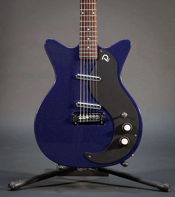 Электрогитара Danelectro '59M NOS+ Purple Metalflake 
Электрогитара Danelectro '59M NOS+ Purple Metalflake