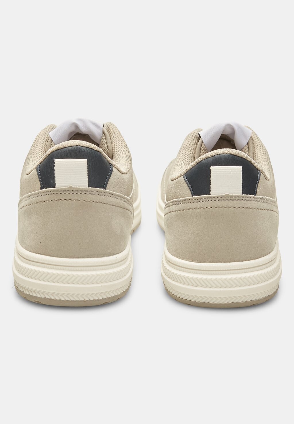 Слипоны Bata, светло-серые
Слипоны Bata, светло-серые