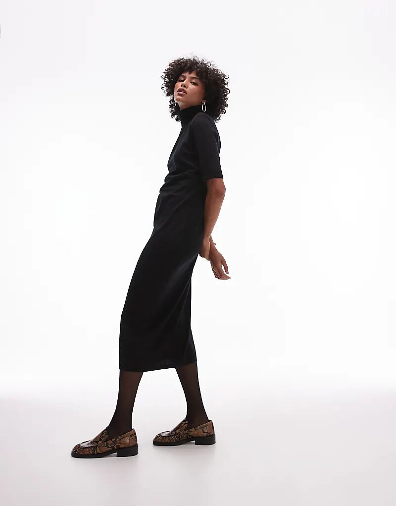 Платье мидакси из шерстяной трикотажной ткани ARKET с высоким воротом и короткими рукавами черного цвета
Платье мидакси из шерстяной трикотажной ткани ARKET с высоким воротом и короткими рукавами черного цвета