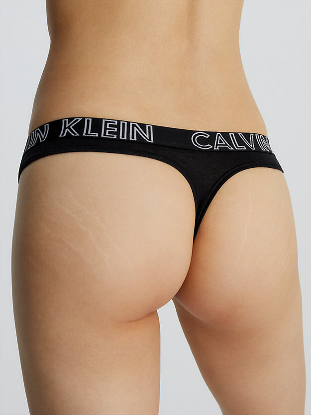 Стринги - Ultimate Calvin Klein, черный
Стринги - Ultimate Calvin Klein, черный