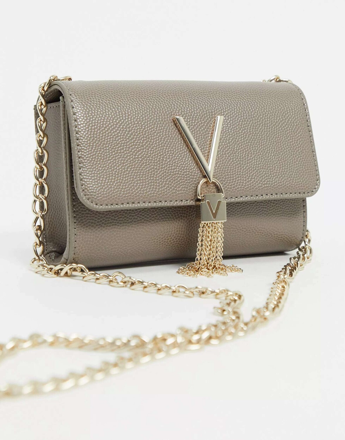 Valentino Bags Серо-коричневая складная сумка через плечо с кисточками Divina, Коричневый, Valentino Bags Серо-коричневая складная сумка через плечо с кисточками Divina
Valentino Bags Серо-коричневая складная сумка через плечо с кисточками Divina, Коричневый, Valentino Bags Серо-коричневая складная сумка через плечо с кисточками Divina