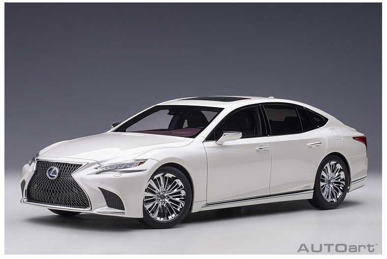 Autoart Lexus Ls 500H 2018 Sonic Белый металлик 1:18 78866
Autoart Lexus Ls 500H 2018 Sonic Белый металлик 1:18 78866