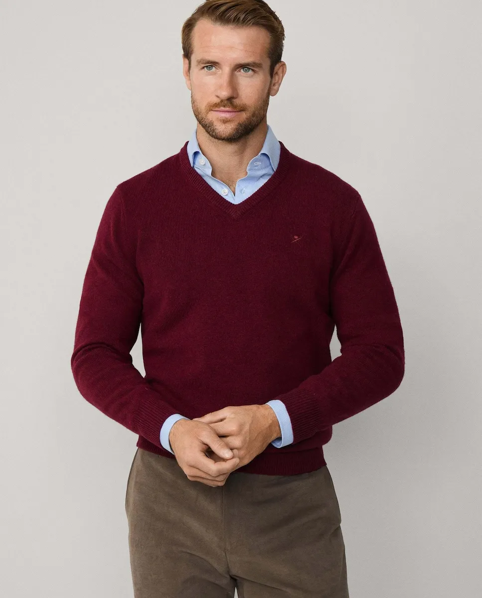 Свитер из овечьей шерсти с V-образным вырезом Hackett, красный
Свитер из овечьей шерсти с V-образным вырезом Hackett, красный