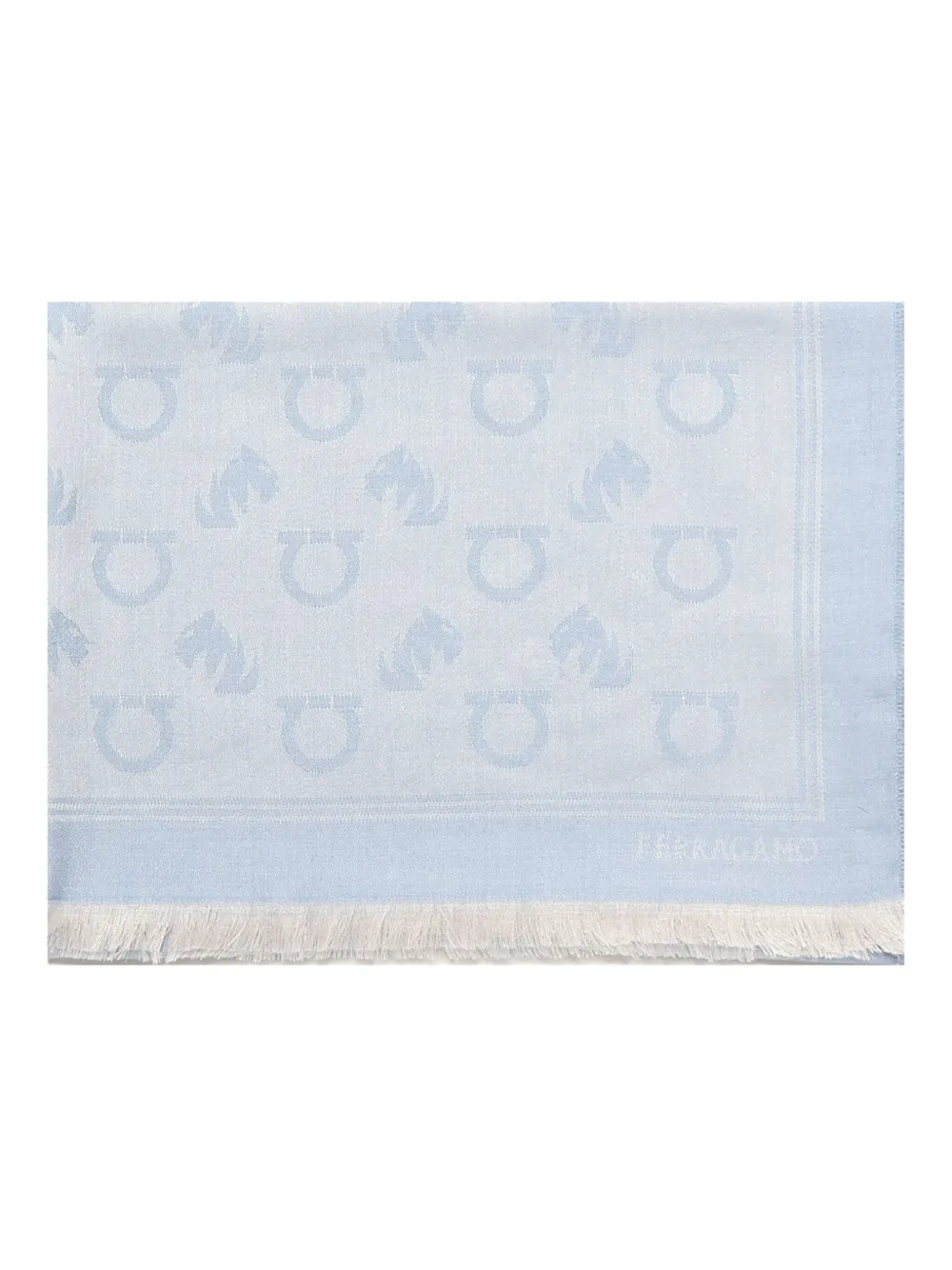 Шарф с бахромой и логотипом Ferragamo, синий
Шарф с бахромой и логотипом Ferragamo, синий