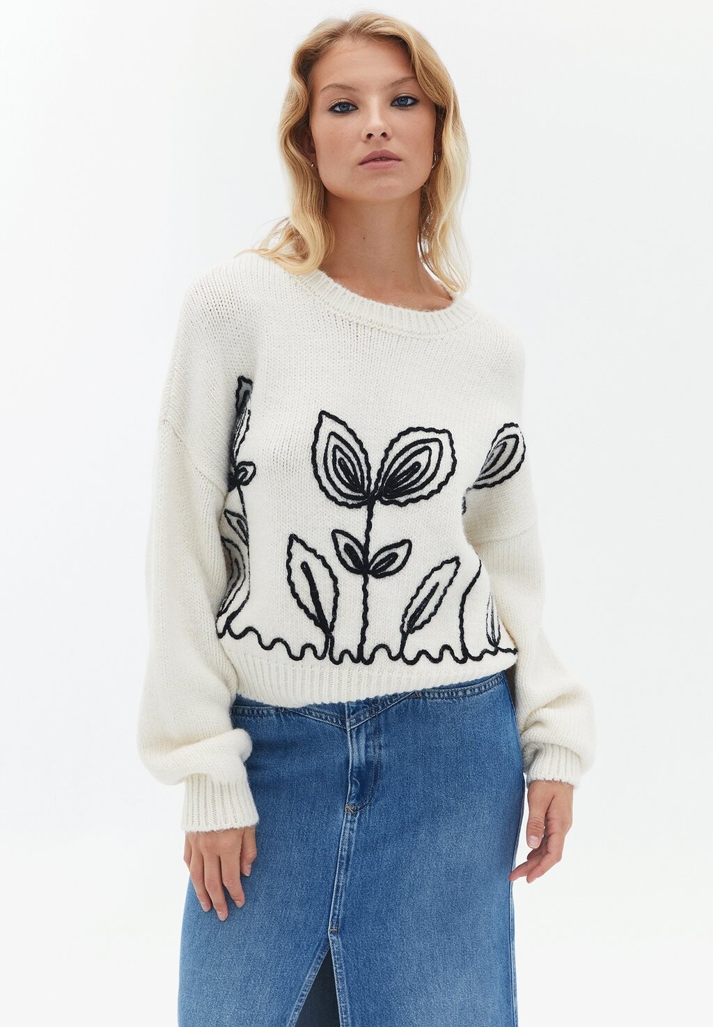 Джемпер SOFT TOUCH LOOSE FIT OXXO, белый
Джемпер SOFT TOUCH LOOSE FIT OXXO, белый