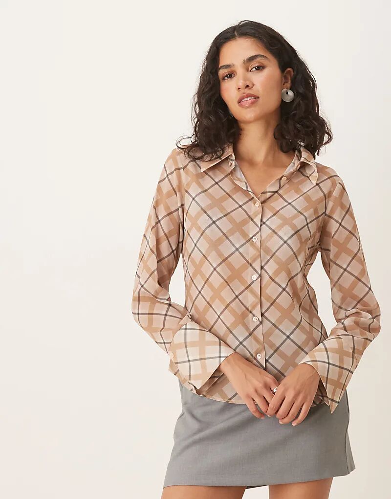 Рубашка ASOS DESIGN облегающего кроя в клетку
Рубашка ASOS DESIGN облегающего кроя в клетку