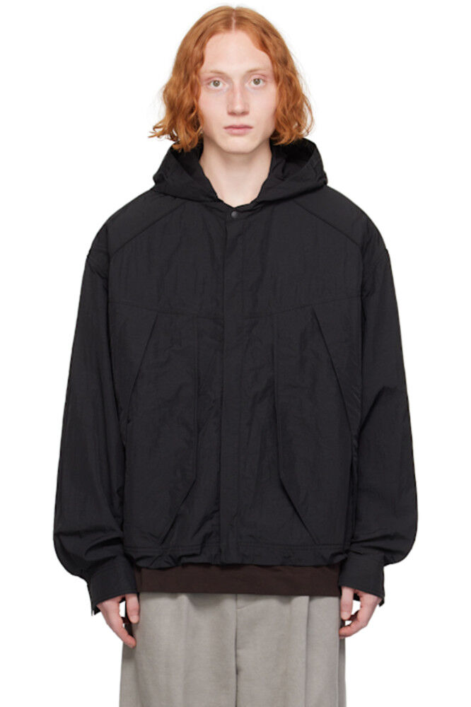 Черная толстовка с большим карманом Juun.J
Черная толстовка с большим карманом Juun.J