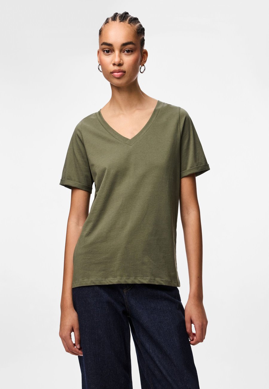 Футболка Pieces Basic T-shirt, Deep Lichen Green/Khaki, Зеленый, Футболка Pieces Basic T-shirt, Deep Lichen Green/Khaki
Футболка Pieces Basic T-shirt, Deep Lichen Green/Khaki, Зеленый, Футболка Pieces Basic T-shirt, Deep Lichen Green/Khaki
